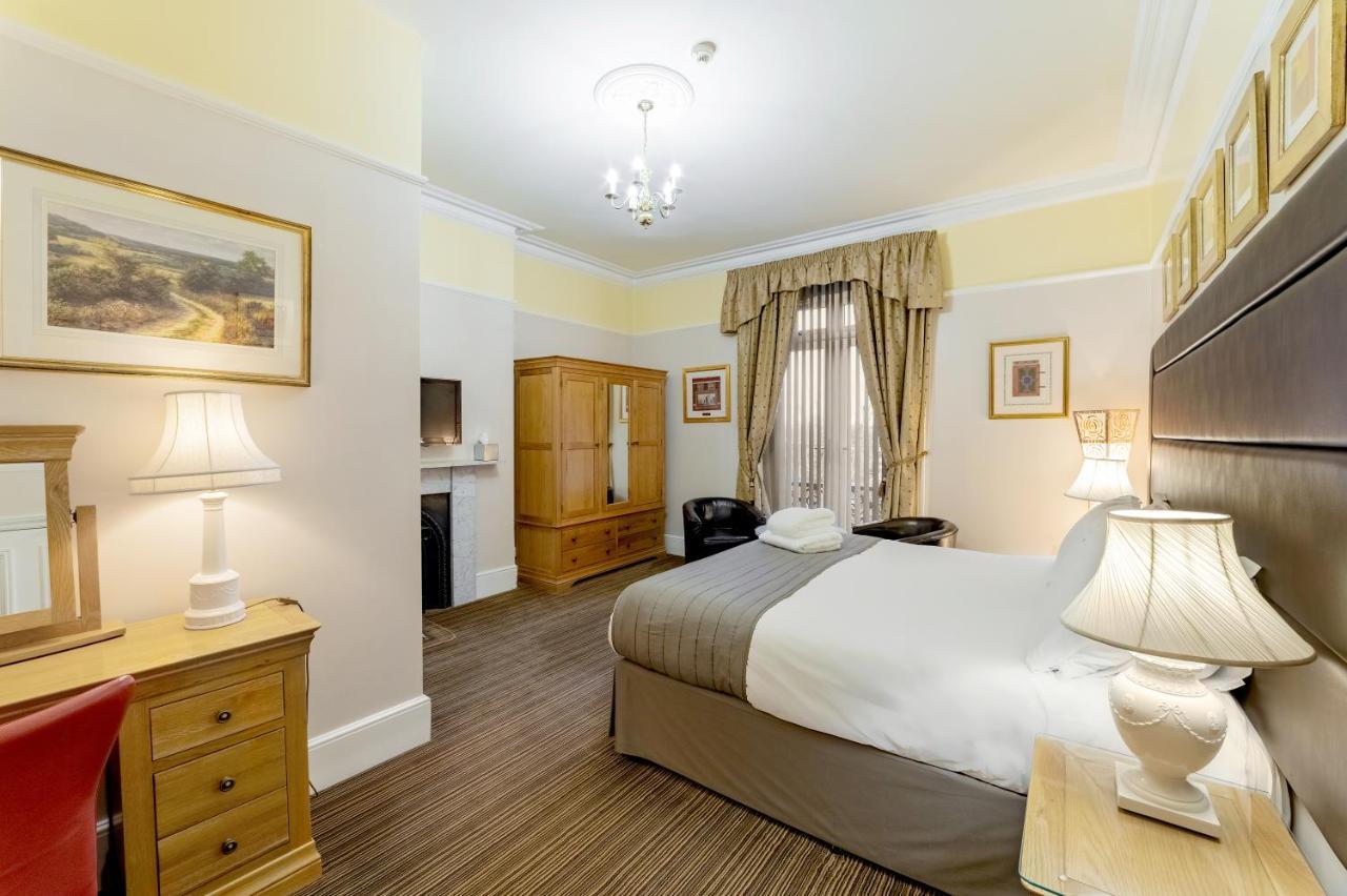 Charades Guest House Герефорд Екстер'єр фото
