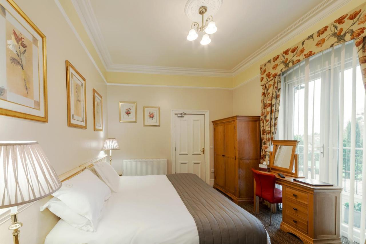 Charades Guest House Герефорд Екстер'єр фото