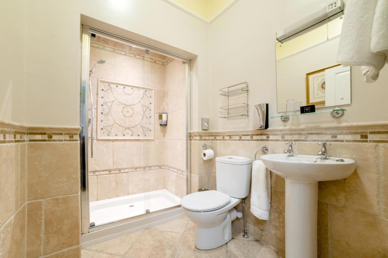 Charades Guest House Герефорд Екстер'єр фото