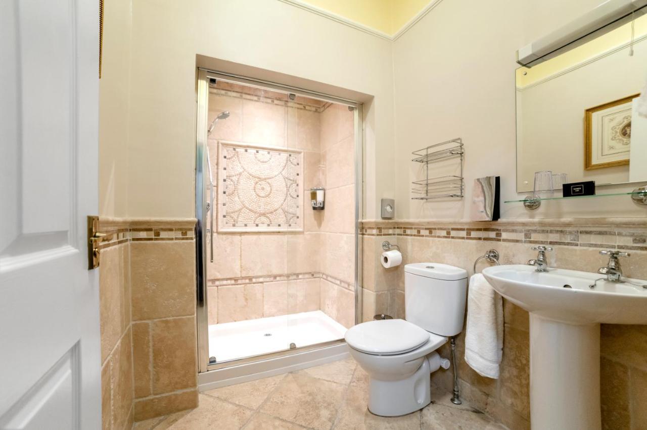 Charades Guest House Герефорд Екстер'єр фото