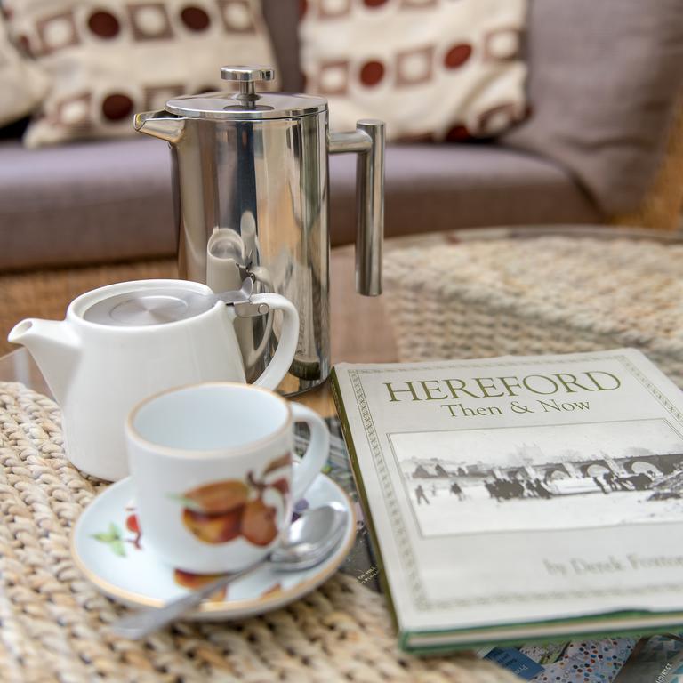Charades Guest House Герефорд Екстер'єр фото